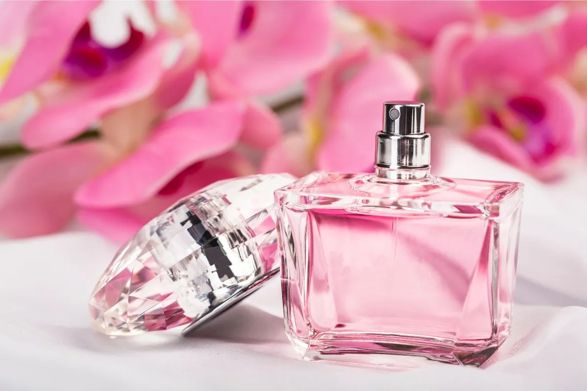 انتخاب عطر با رایحه گیلاس